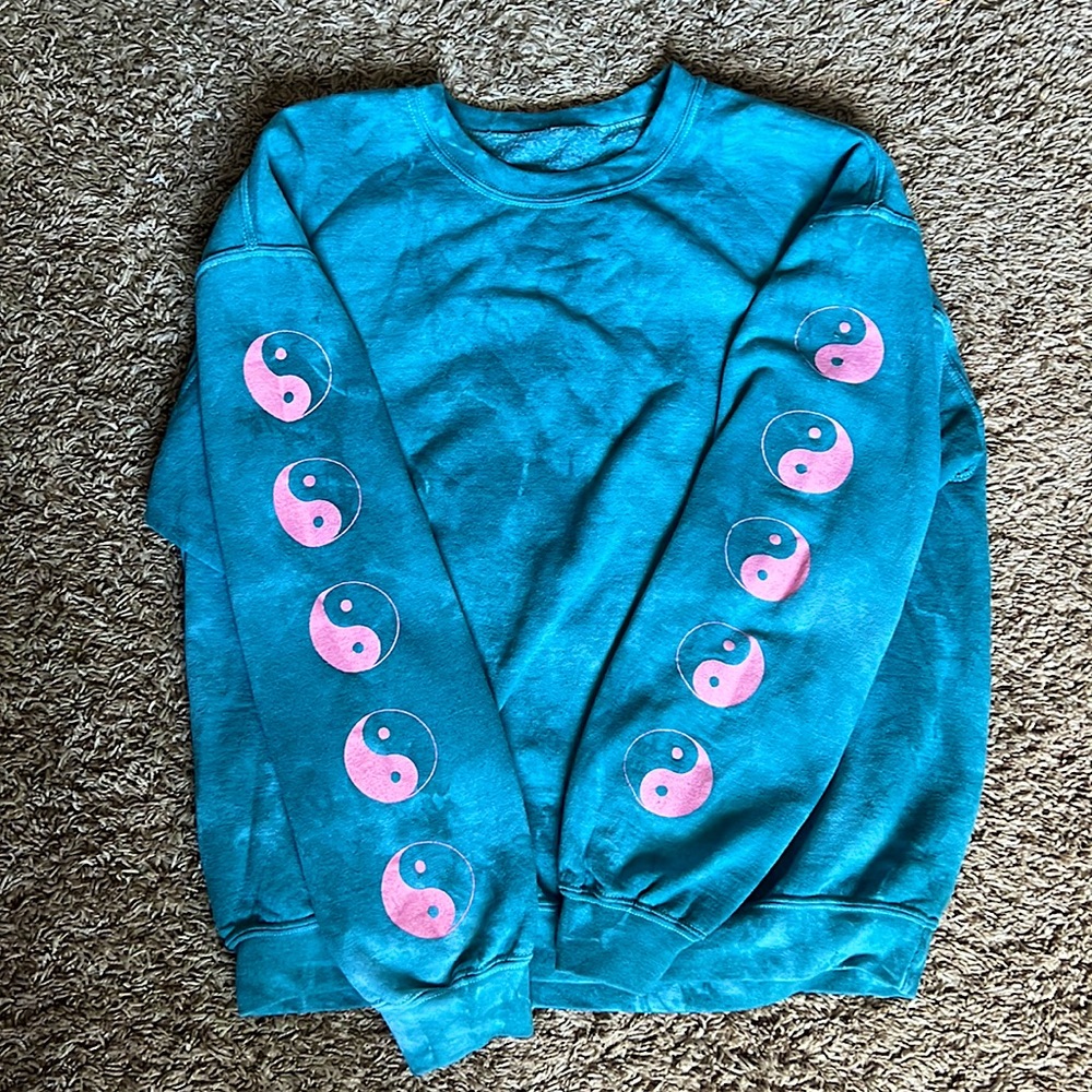 Yin Yang Sleeve Pacsun Sweater
